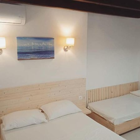 Occasus Room Comfort Chalki Town Exterior foto